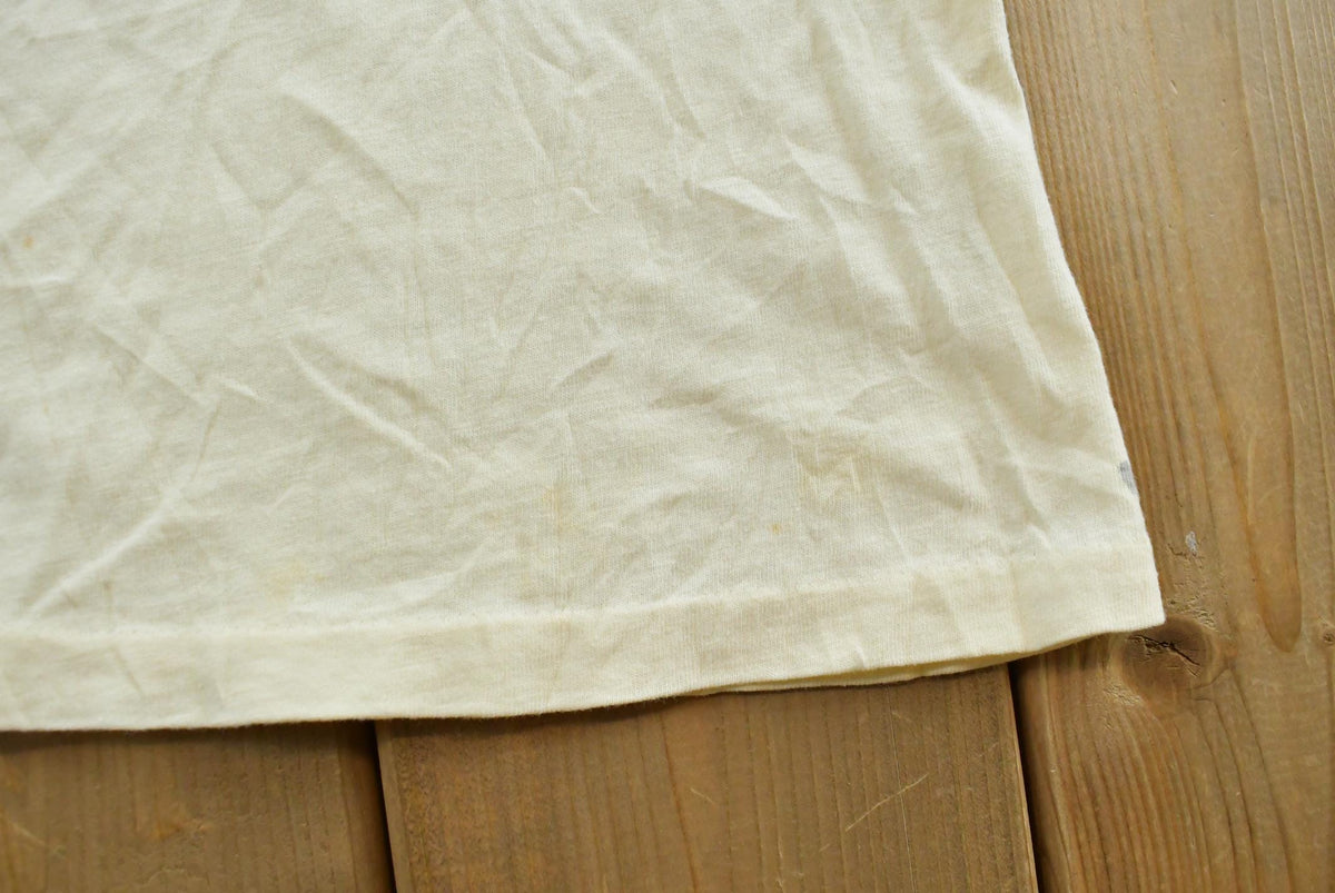 Vintage 1990s Smith College Logo T-Shirt Men's S from propervintagecanada