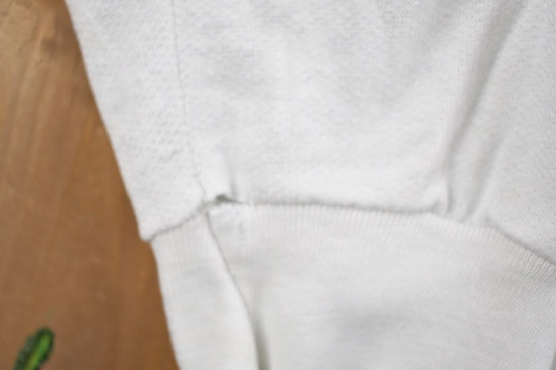 Vintage 1990s Smokey Mountains Gatlinburg Tennessee Crewneck Sweatshirt Men's Small from propervintagecanada