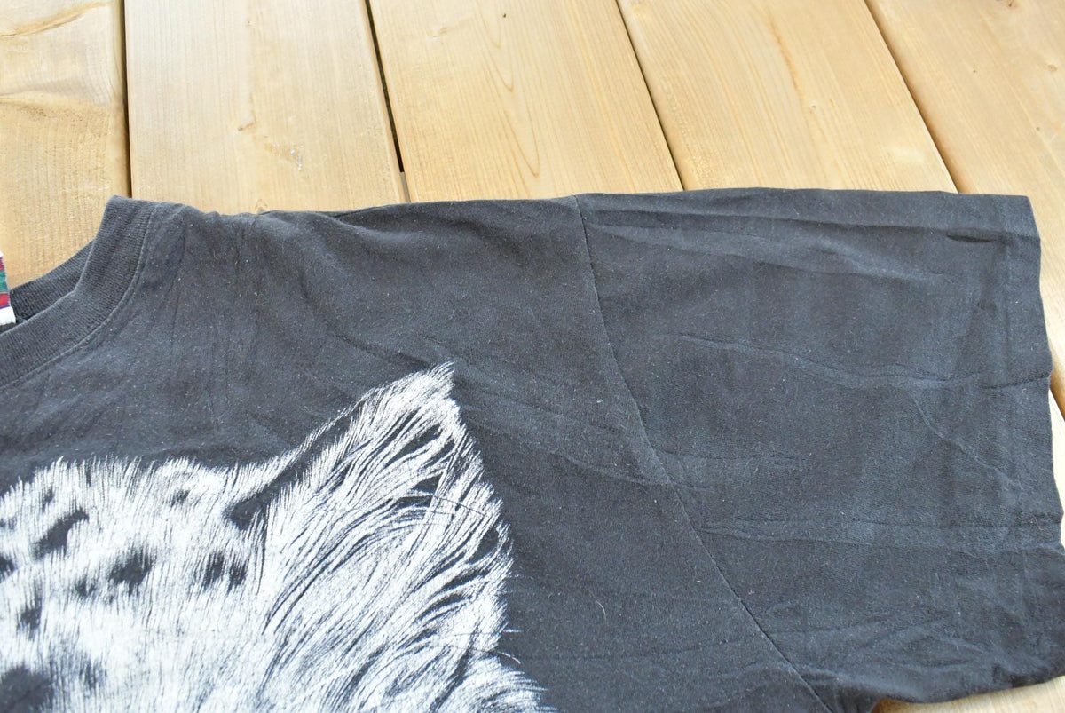 Vintage 1990s Snow Leopard T-Shirt Men's 2XL from propervintagecanada