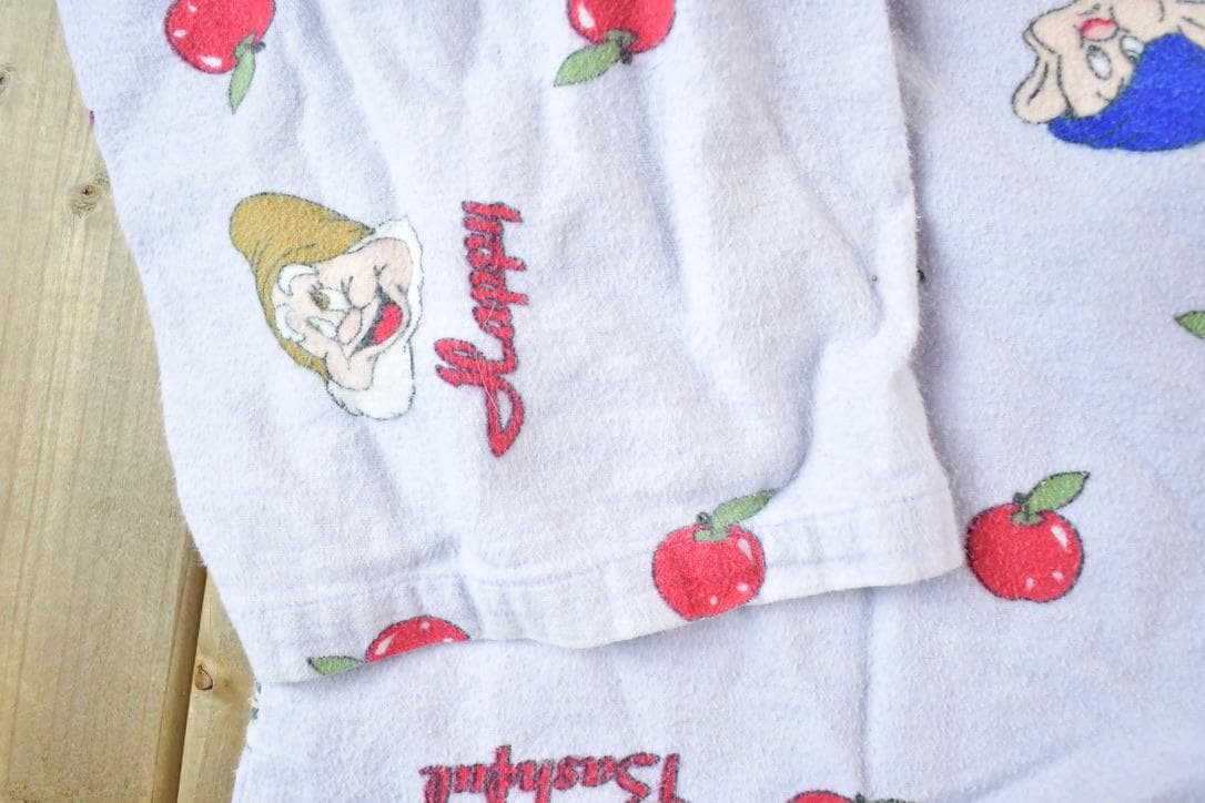 Vintage 1990s Snow White Disney AOP Sleepwear Button Up Shirt Size Mens L from propervintagecanada
