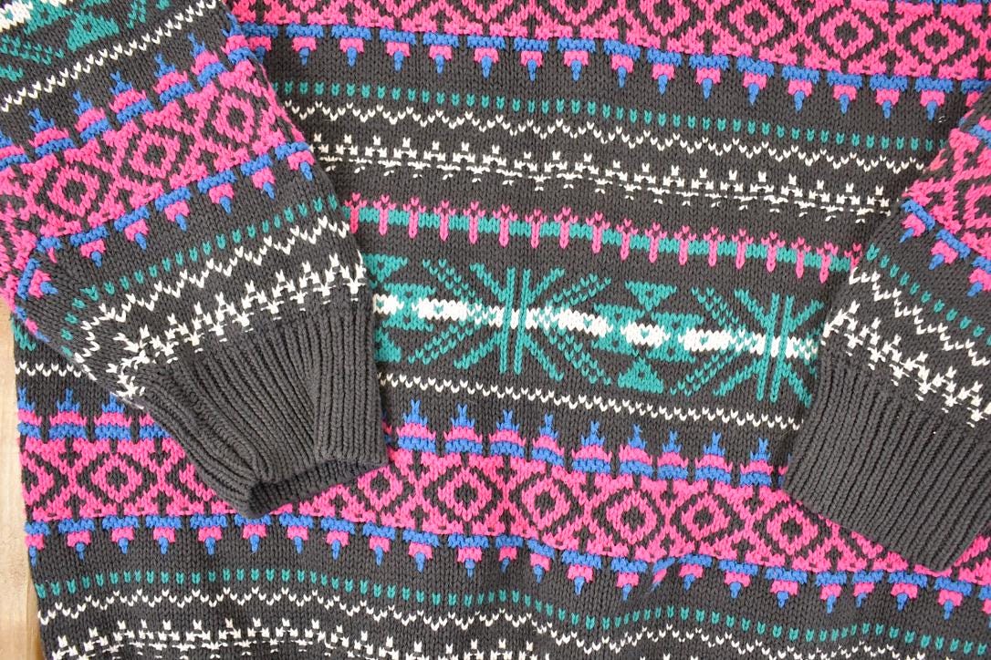 Vintage 1990s Snowflake Striped Knit AOP Crewneck Sweater Women's XL from propervintagecanada