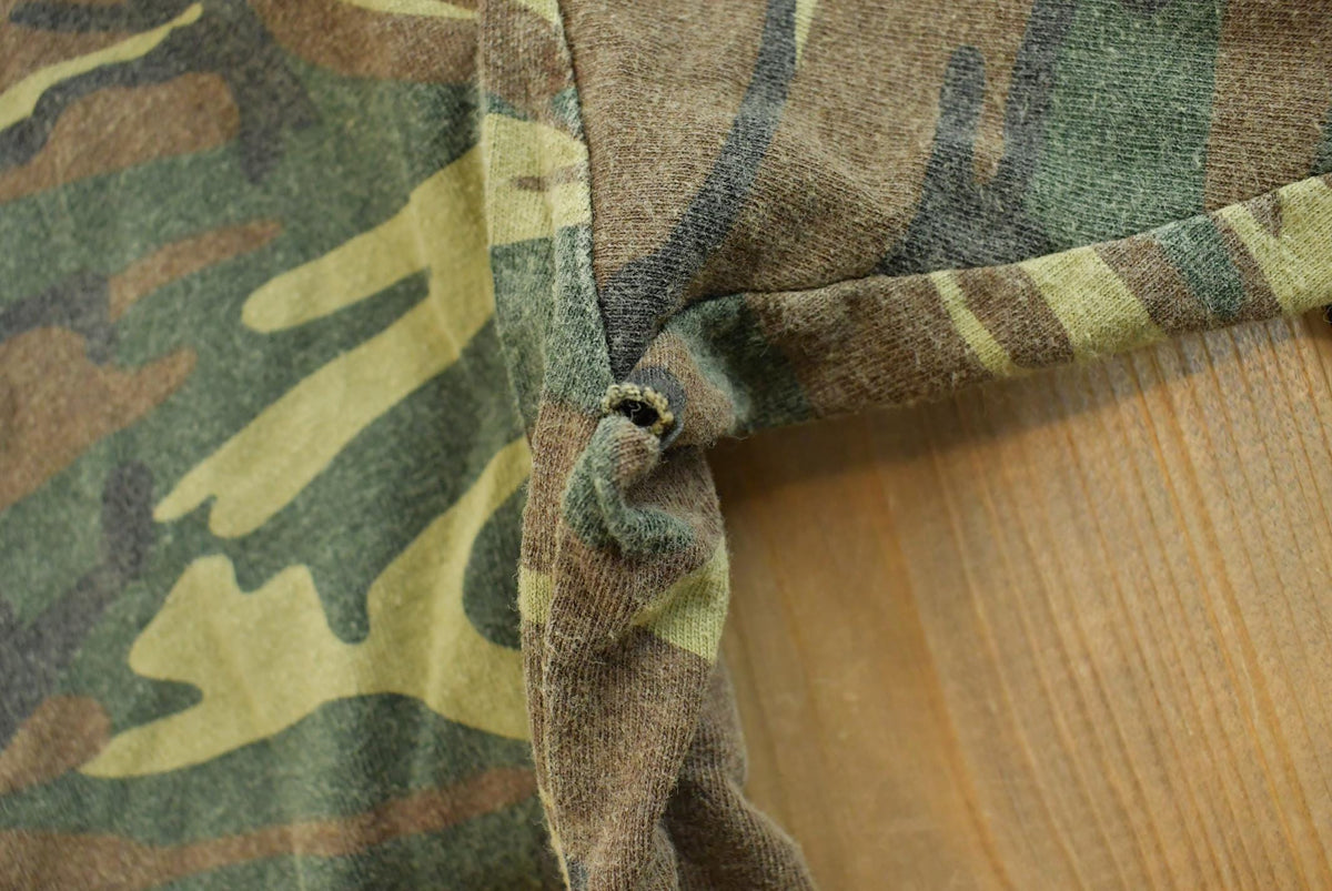Vintage 1990s South Dakota Sioux Falls Camo Short Sleeve T-Shirt Mens XL from propervintagecanada