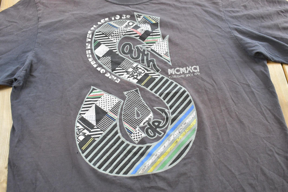 Vintage 1990s Southpole Graphic Print T-Shirt Mens L from propervintagecanada