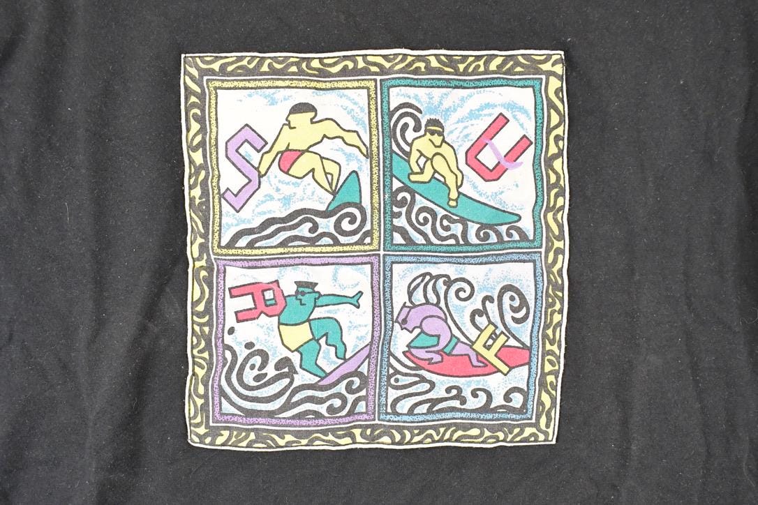 Vintage 1990s Souvenir Surfing Travel T-Shirt Men's M from propervintagecanada