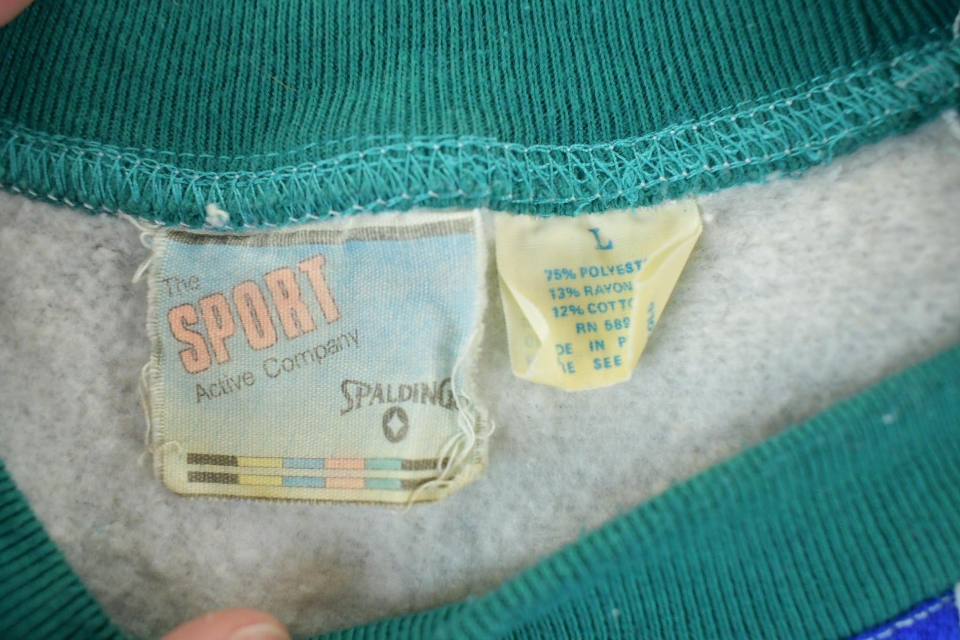 Vintage 1990s Spalding Activewear Crewneck Sweatshirt Men's Large from propervintagecanada