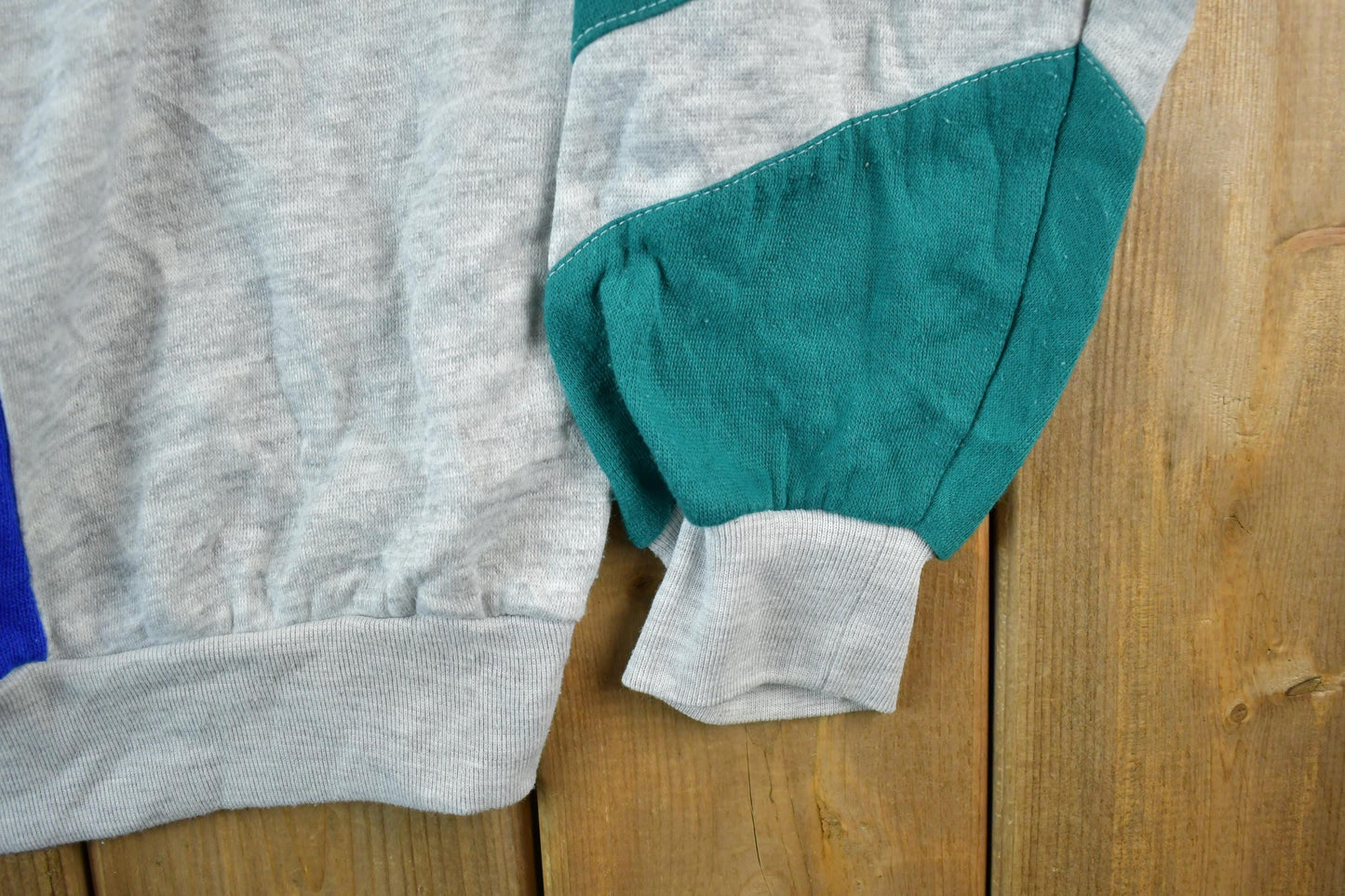 Vintage 1990s Spalding Activewear Crewneck Sweatshirt Men's Large from propervintagecanada