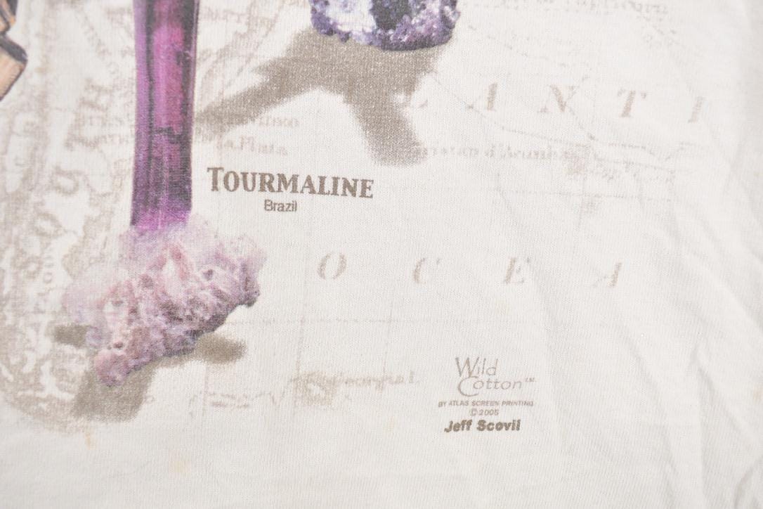 Vintage 1990s Special Crystals Mystic FAB Souvenir Travel T-Shirt Women's XL from propervintagecanada