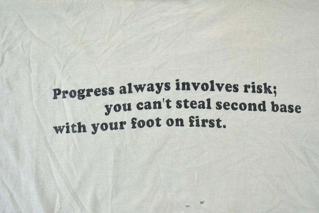 Vintage 1990s Spitz Souvenir Single Stitch Graphic Print T-Shirt Men's Large from propervintagecanada