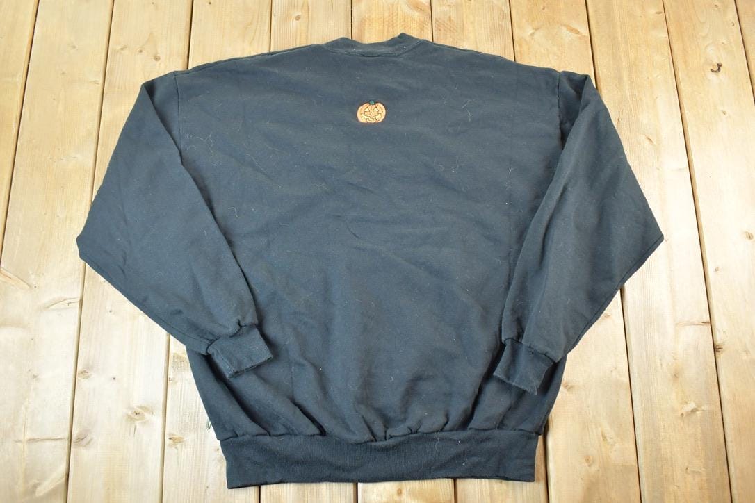 Vintage 1990s Spooky Pumpkins Halloween Crewneck Sweatshirt Mens XL from propervintagecanada