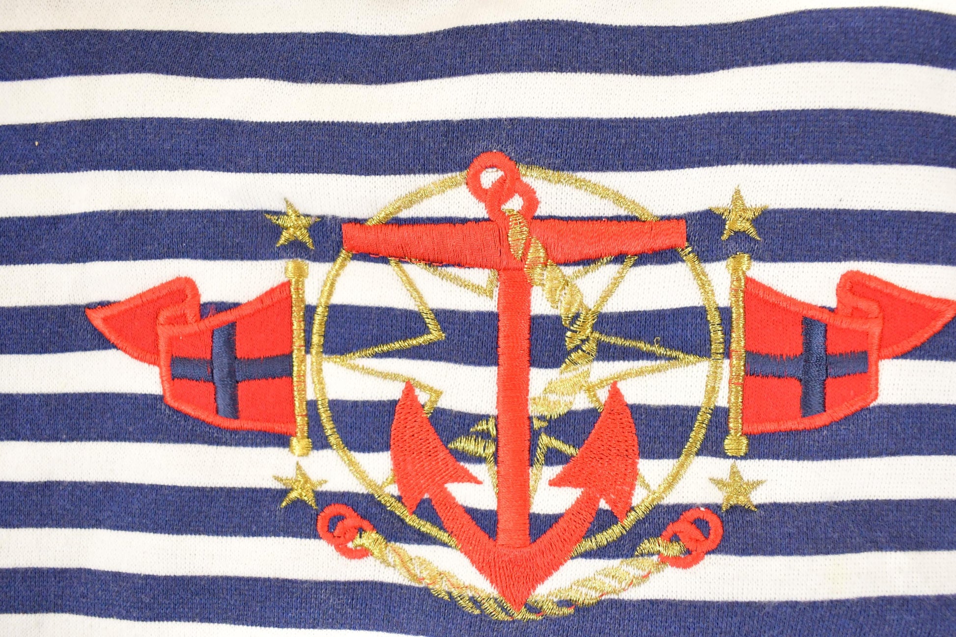 Vintage 1990s Sports Accent Embroidered Nautical Crewneck Sweatshirt Men's PM from propervintagecanada