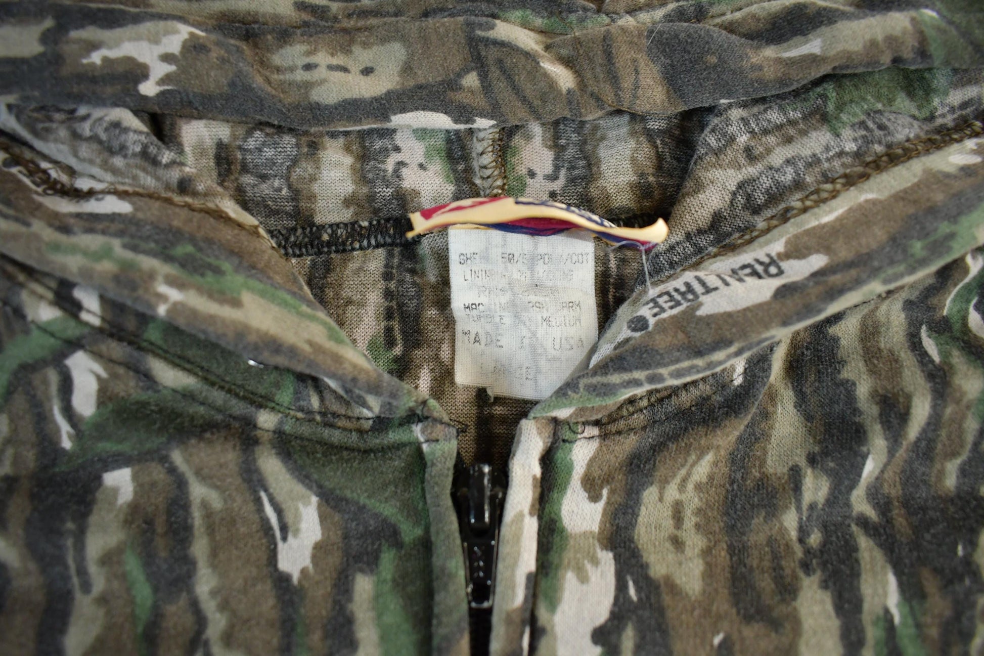 Vintage 1990s Sports Afield Realtree Camo Lightweight Zip Up Hoodie Men's Small from propervintagecanada