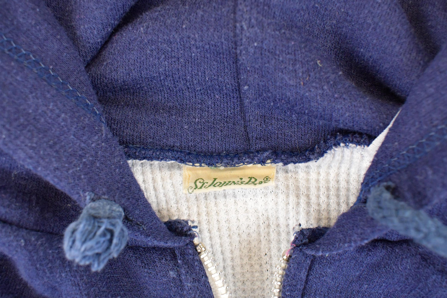 Vintage 1990s St John's Bay Blank Thermal Lined Zip Up Hoodie Sweatshirt Mens M from propervintagecanada