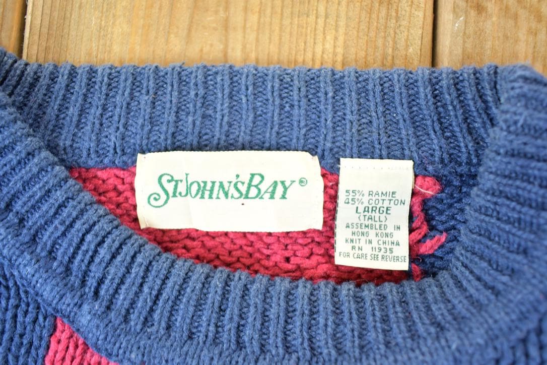 Vintage 1990s St John's Bay Cable Knit Abstract Pattern Crewneck Sweater Mens L from propervintagecanada