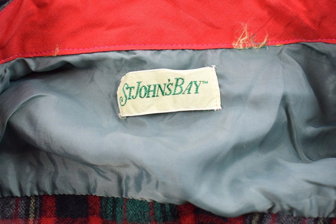 Vintage 1990s St John's Bay Plaid Flannel Button Up Shirt from propervintagecanada