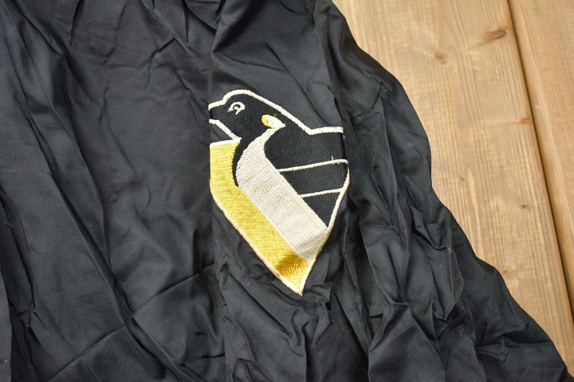 Vintage 1990s Starter Pittsburgh Penguins NHL Windbreaker Jacket Men's 2XL from propervintagecanada