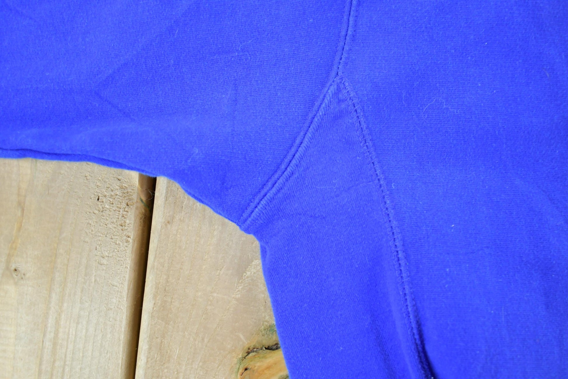 Vintage 1990s Steve And Barry's Seton Hall University Of Collegiate Crewneck Men's Small from propervintagecanada