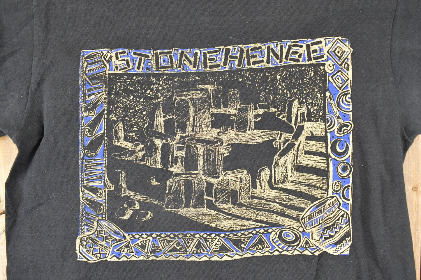 Vintage 1990s Stonehenge Souvenir Travel T-Shirt Men's S from propervintagecanada