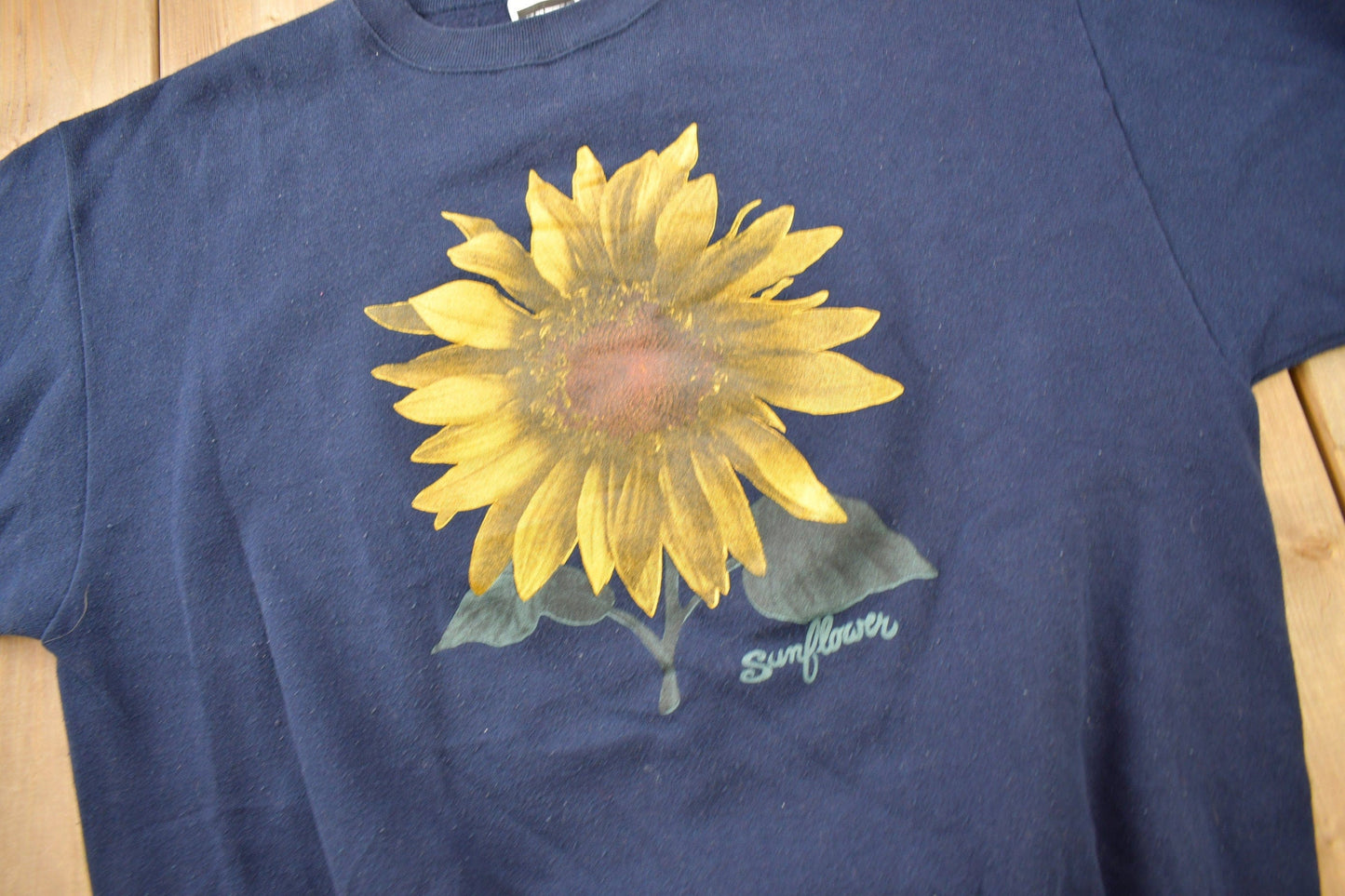 Vintage 1990s Sunflower Graphic Crewneck Sweater Men's XL from propervintagecanada