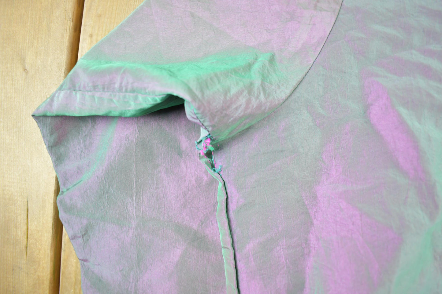 Vintage 1990s Surf's Up International Body Gear Iridescent Windbreaker Jacket Men's XL from propervintagecanada