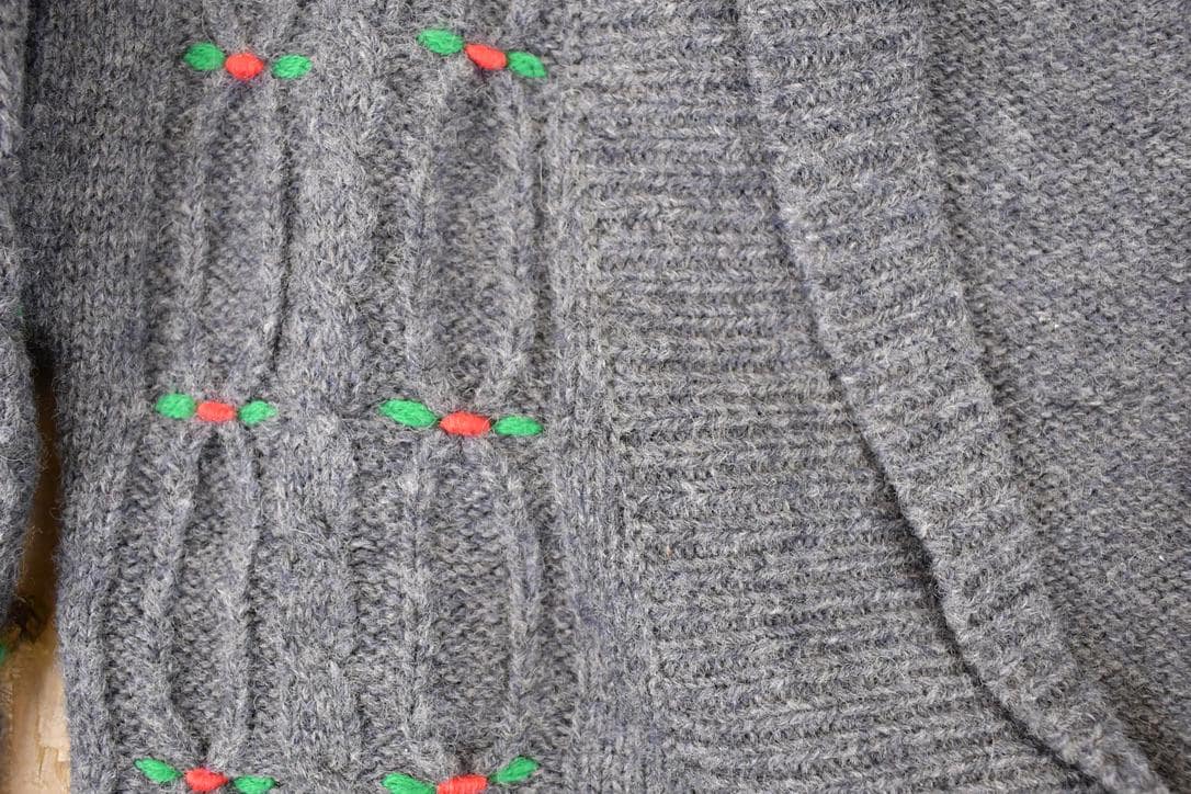 Vintage 1990s Susan Bristol Abstract Wool Knit Cardigan Sweater Women's M from propervintagecanada