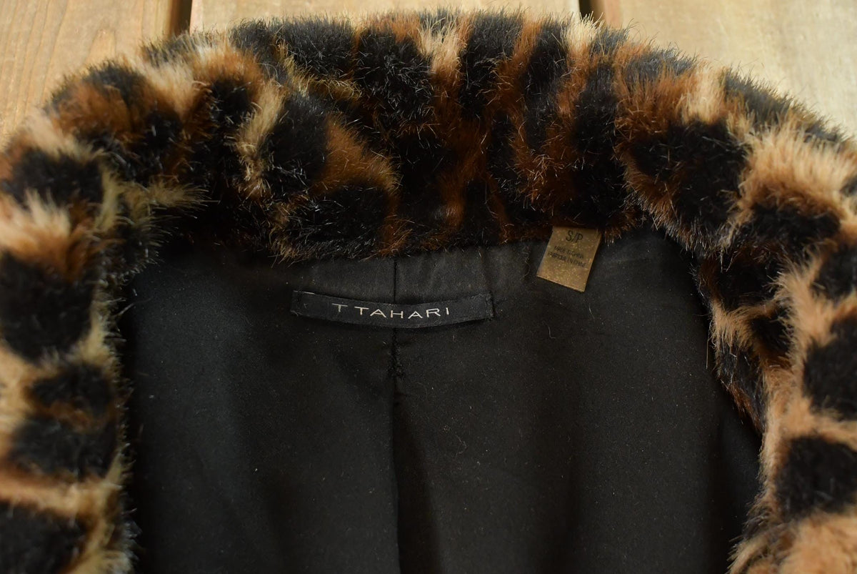 Vintage 1990s T Tahari Leopard Print Faux Fur Jacket Coat Women's Small from propervintagecanada
