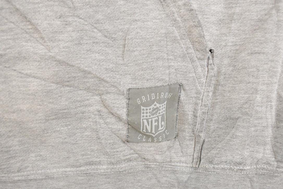 Vintage 1990s Tampa Bay Buccaneers Hoodie Sweatshirt Men's L / 90s NFL Football / Sportswear / Gridiron / Super Bowl from propervintagecanada