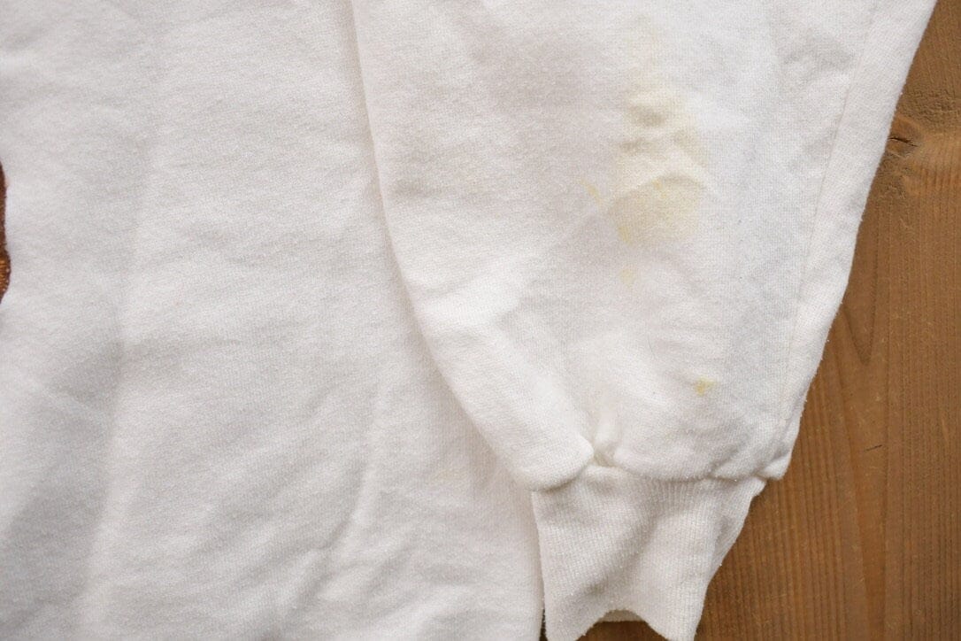 Vintage 1990s Teddy Bear Crewneck Sweater Men's Medium from propervintagecanada