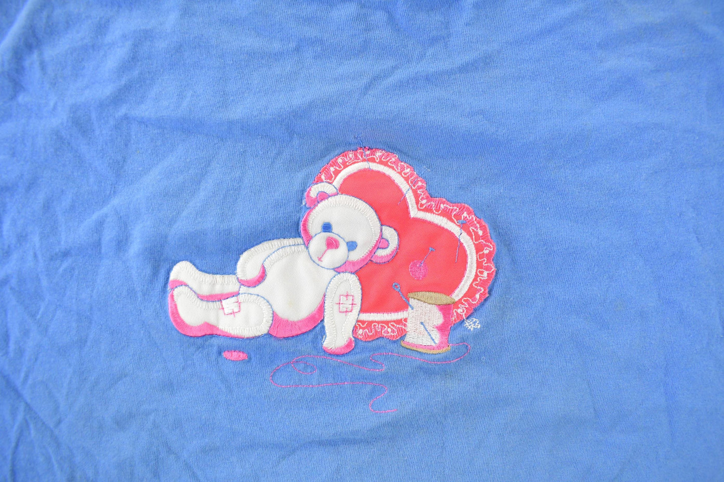 Vintage 1990s Teddy Bear Heart Grandma Style Single Stitch T-Shirt Men's Large from propervintagecanada