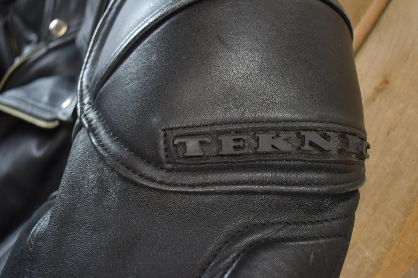 Vintage 1990s Teknic Heavy Padded Leather Biker Motorcycle Jacket from propervintagecanada