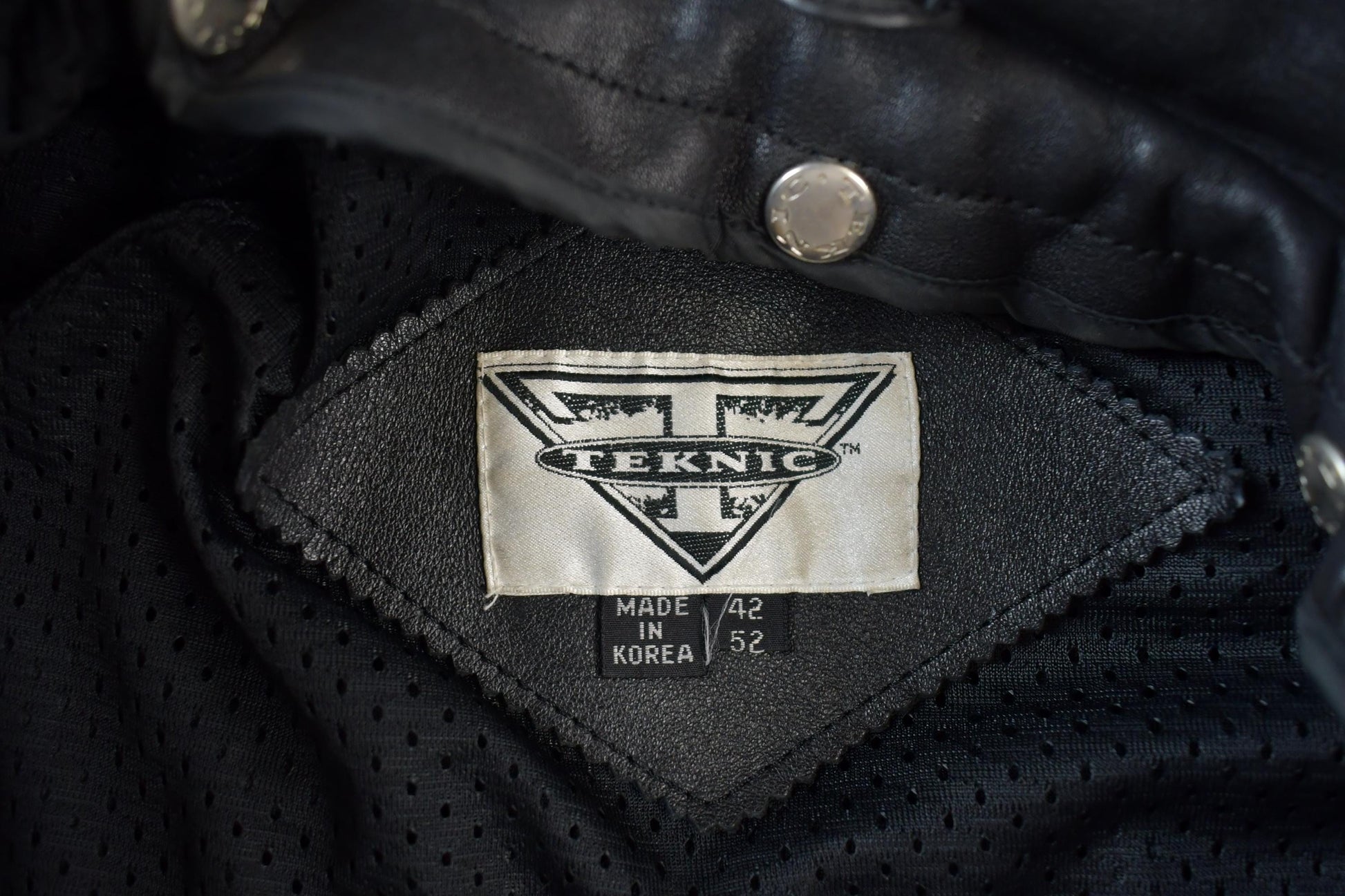 Vintage 1990s Teknic Heavy Padded Leather Biker Motorcycle Jacket from propervintagecanada