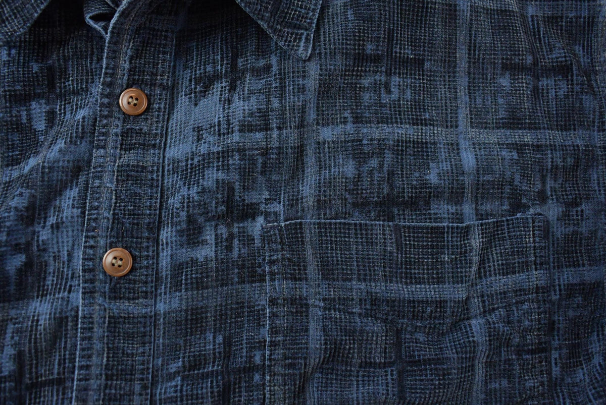 Vintage 1990s Textured Button Up Shirt Men's Large from propervintagecanada