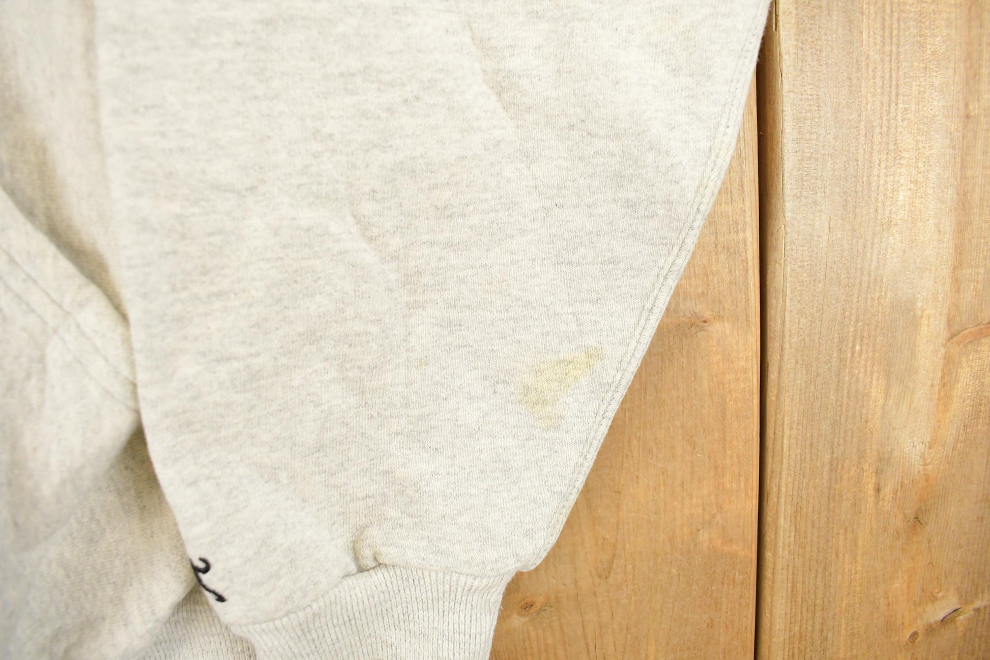 Vintage 1990s The Black Dog Marthas Vineyard Pro Weave Hoodie Men's Medium from propervintagecanada