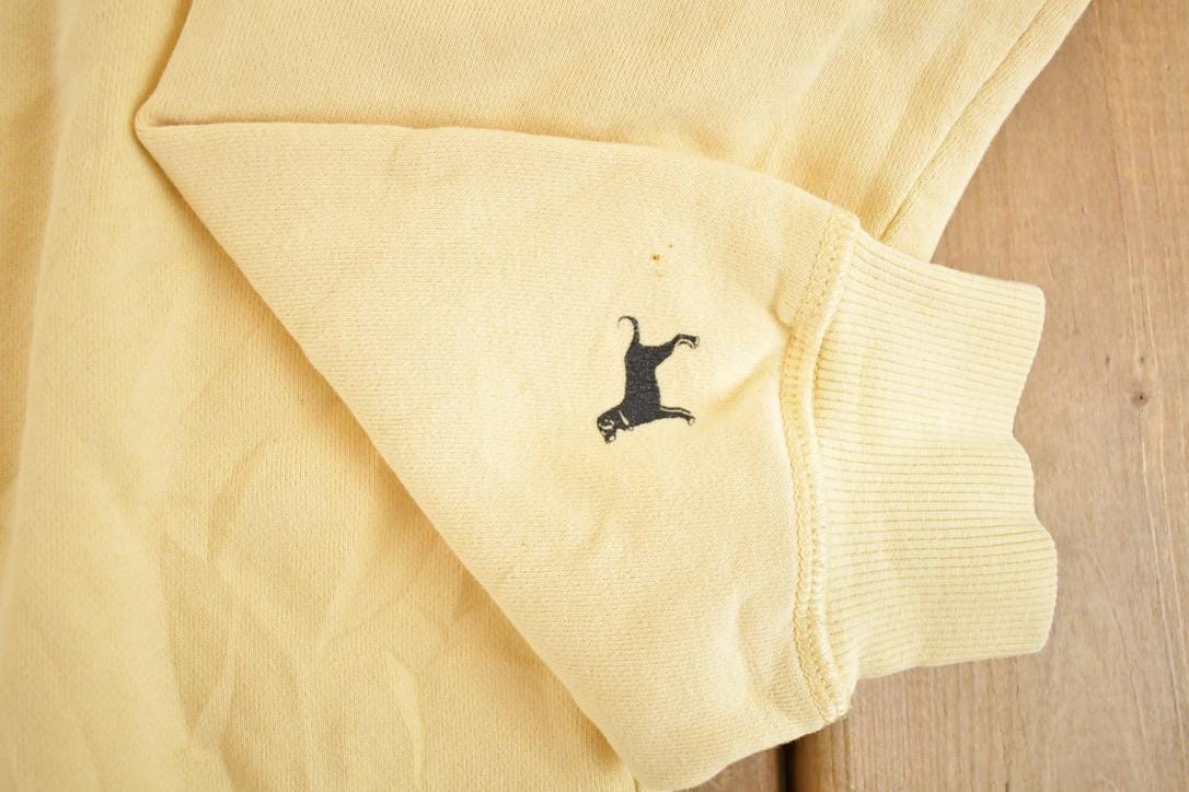 Vintage 1990s The Black Dog Souvenir Crewneck Sweatshirt Women's S from propervintagecanada