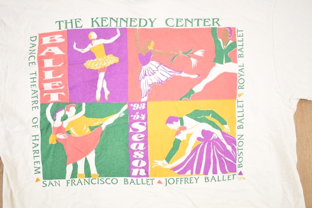 Vintage 1990s The Kennedy Centre Ballet Souvenir Travel T-Shirt Women's M from propervintagecanada