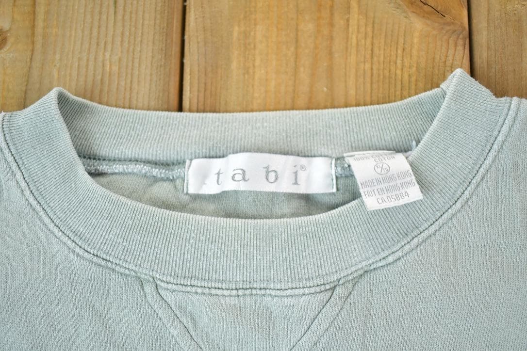 Vintage 1990s The Legend Lives On Souvenir Crewneck Sweatshirt Made In USA Men's XL from propervintagecanada