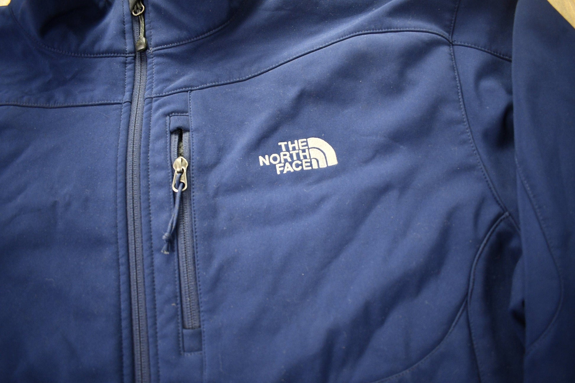 Vintage 1990s The North Face Apex Fleece Lined Shell Jacket Men's 2XL from propervintagecanada