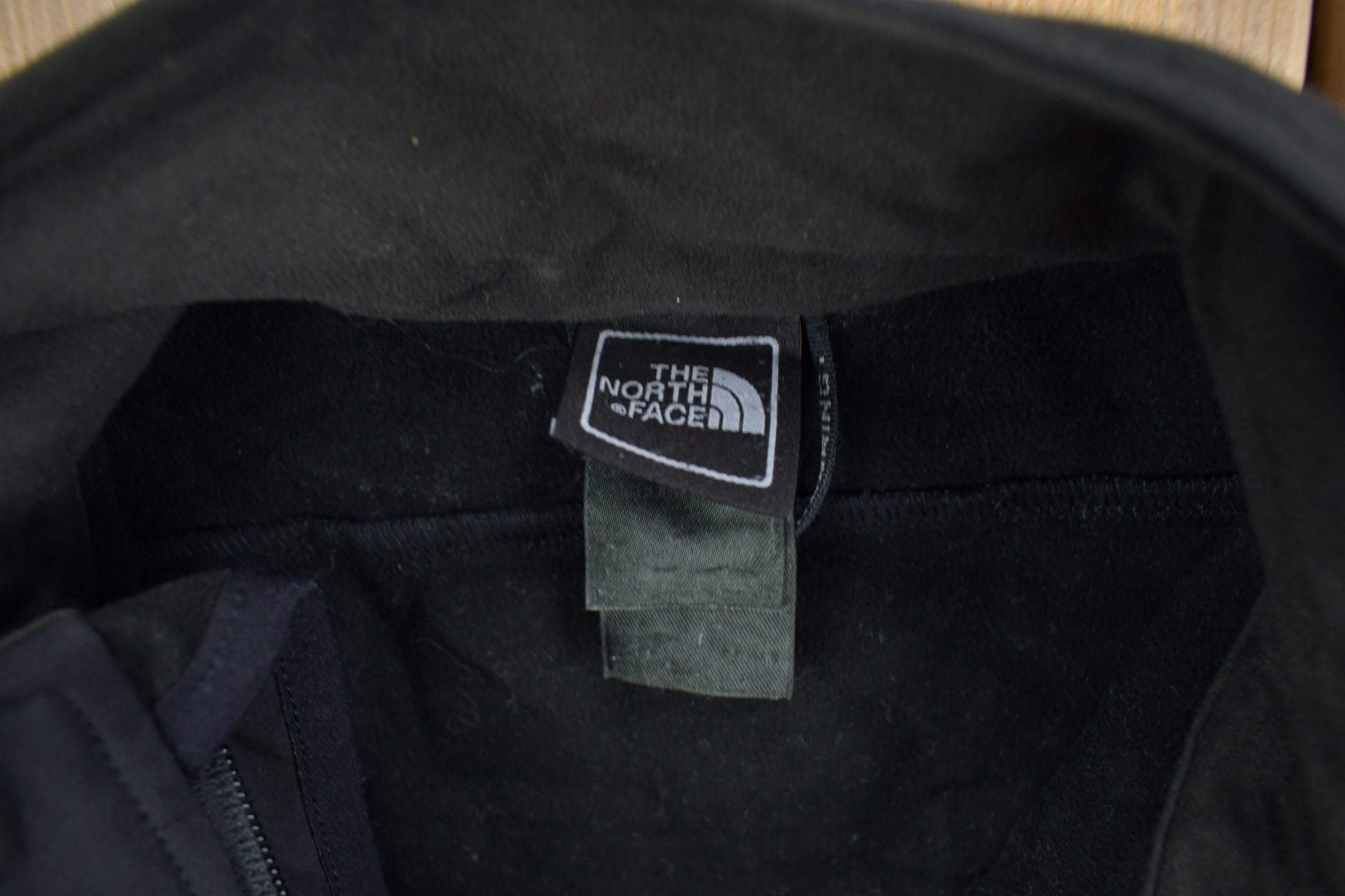 Vintage 1990s The North Face Apex Fleece Lined Shell Jacket Men's M from propervintagecanada