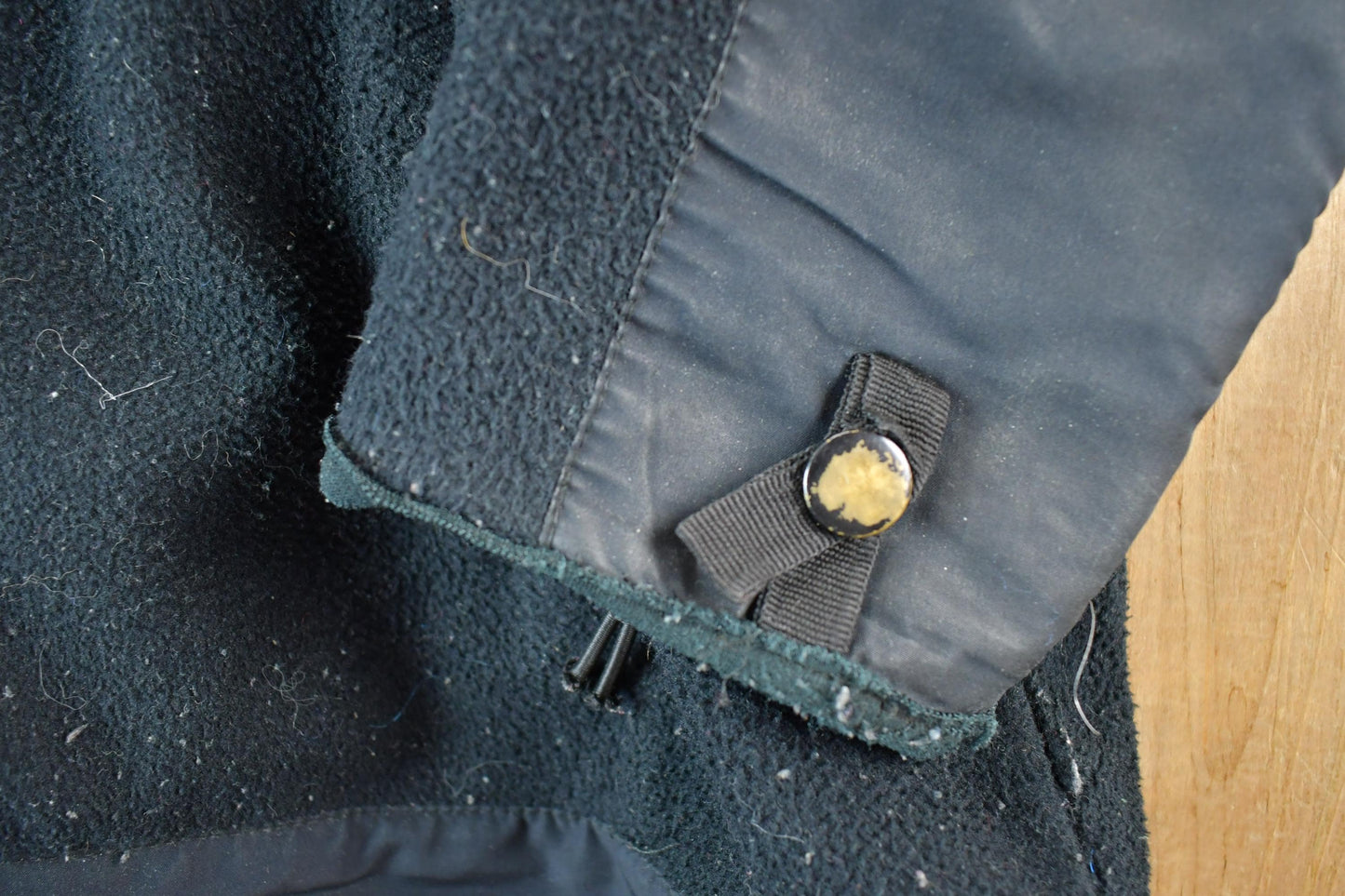 Vintage 1990s The North Face Full Zip Winter Sweatshirt Women's L from propervintagecanada