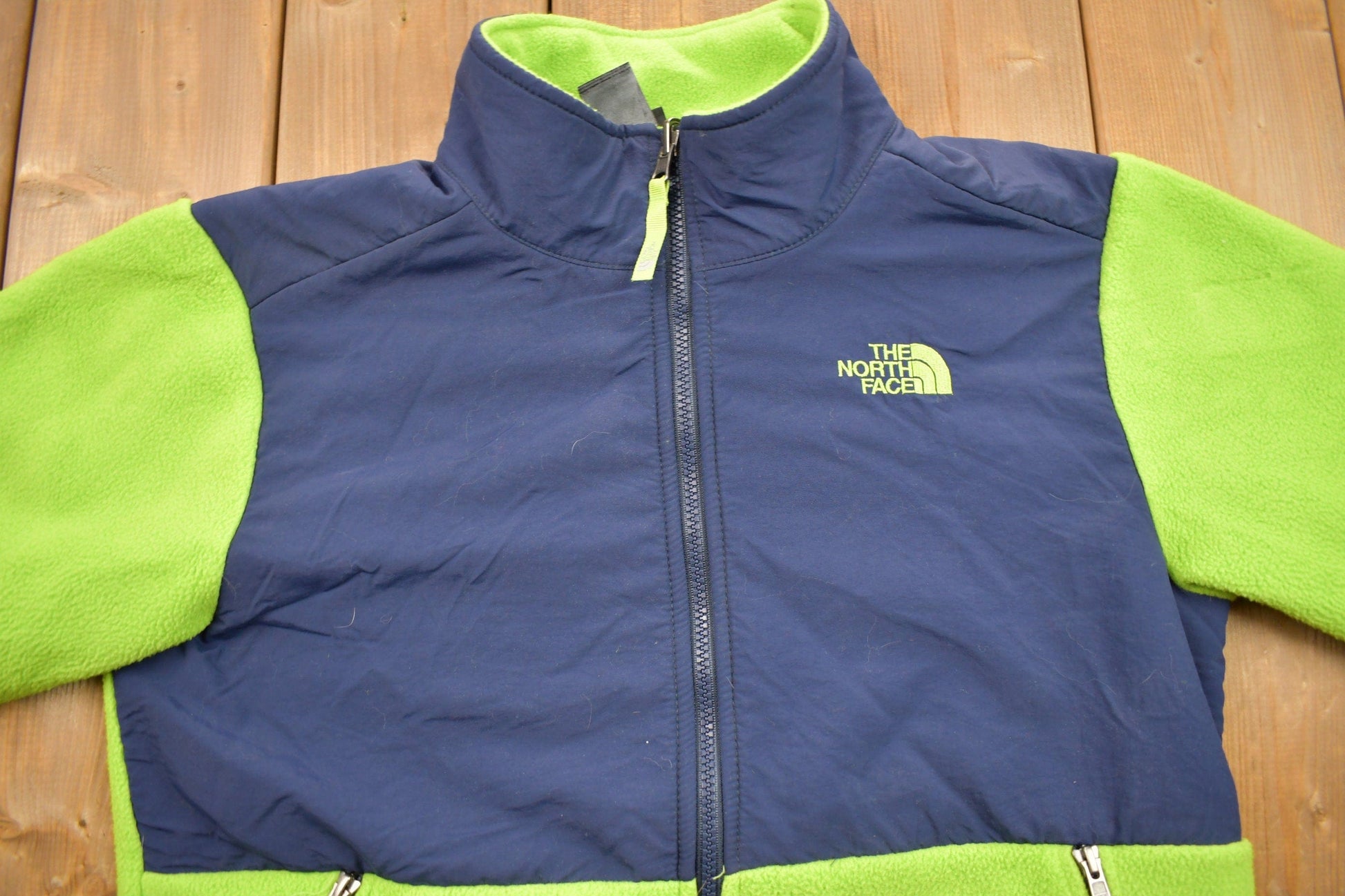 Vintage 1990s The North Face Green & Blue Boys Denali Fleece Sweater Youth XL from propervintagecanada
