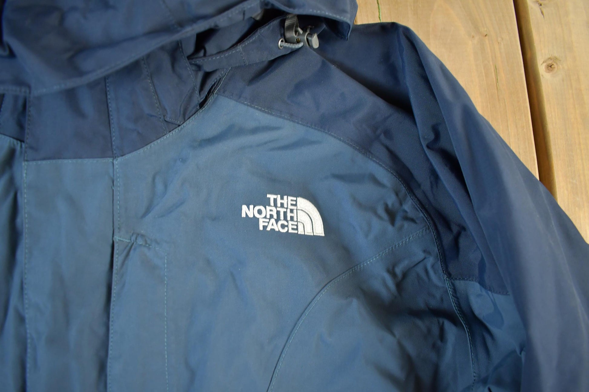 Vintage 1990s The North Face Hyvent Windbreaker Jacket Men's Large from propervintagecanada