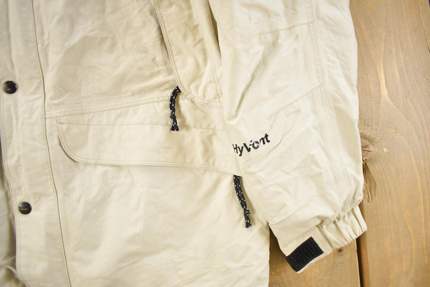 Vintage 1990s The North Face Hyvent Windbreaker Jacket Men's Small from propervintagecanada