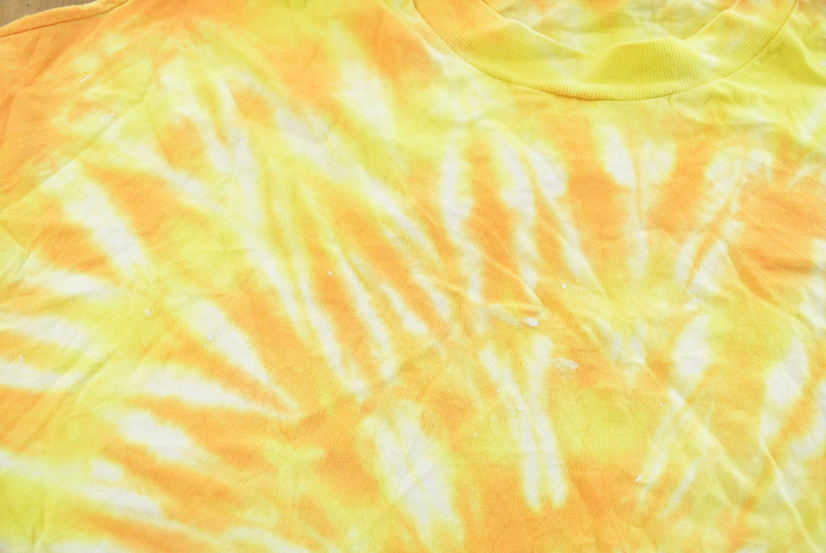 Vintage 1990s Tie Dye Yellow Long Sleeve T-Shirt Mens L from propervintagecanada
