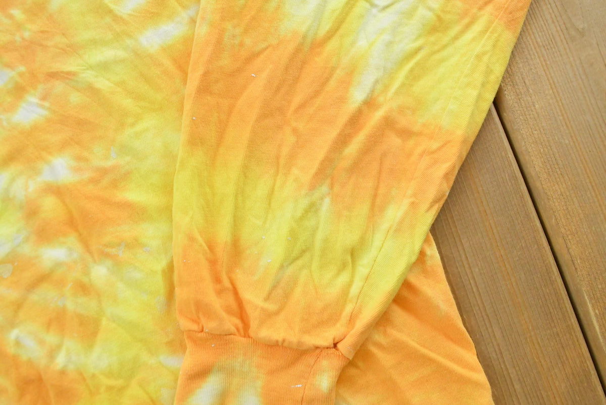 Vintage 1990s Tie Dye Yellow Long Sleeve T-Shirt Mens L from propervintagecanada