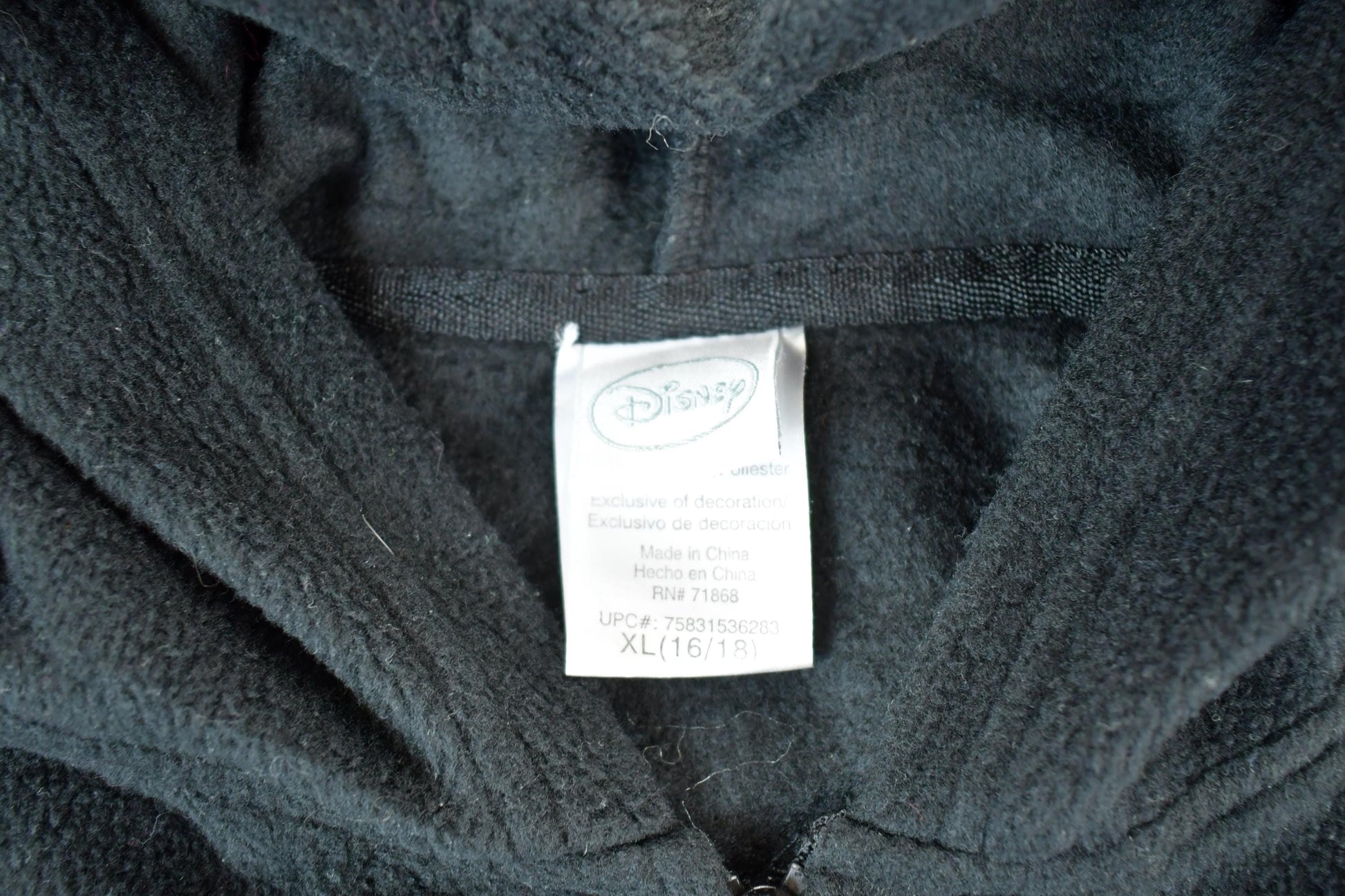 Vintage 1990s Tigger Pooh Disney Full Zip Hoodie Womens XL from propervintagecanada