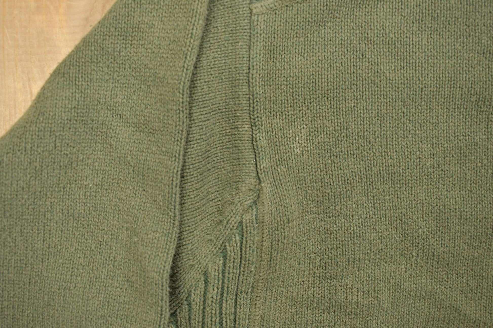 Vintage 1990s Timberland Army Green Knit Crewneck Sweatshirt Men's Large from propervintagecanada