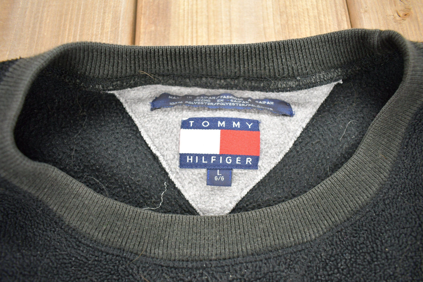 Vintage 1990s Tommy Hilfiger Fleece Crewneck Sweatshirt from propervintagecanada