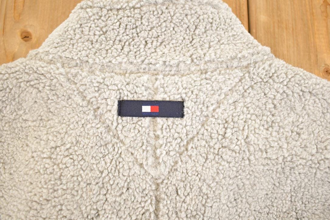 Vintage 1990s Tommy Hilfiger Fleece Full Zip Sweater Men's L from propervintagecanada