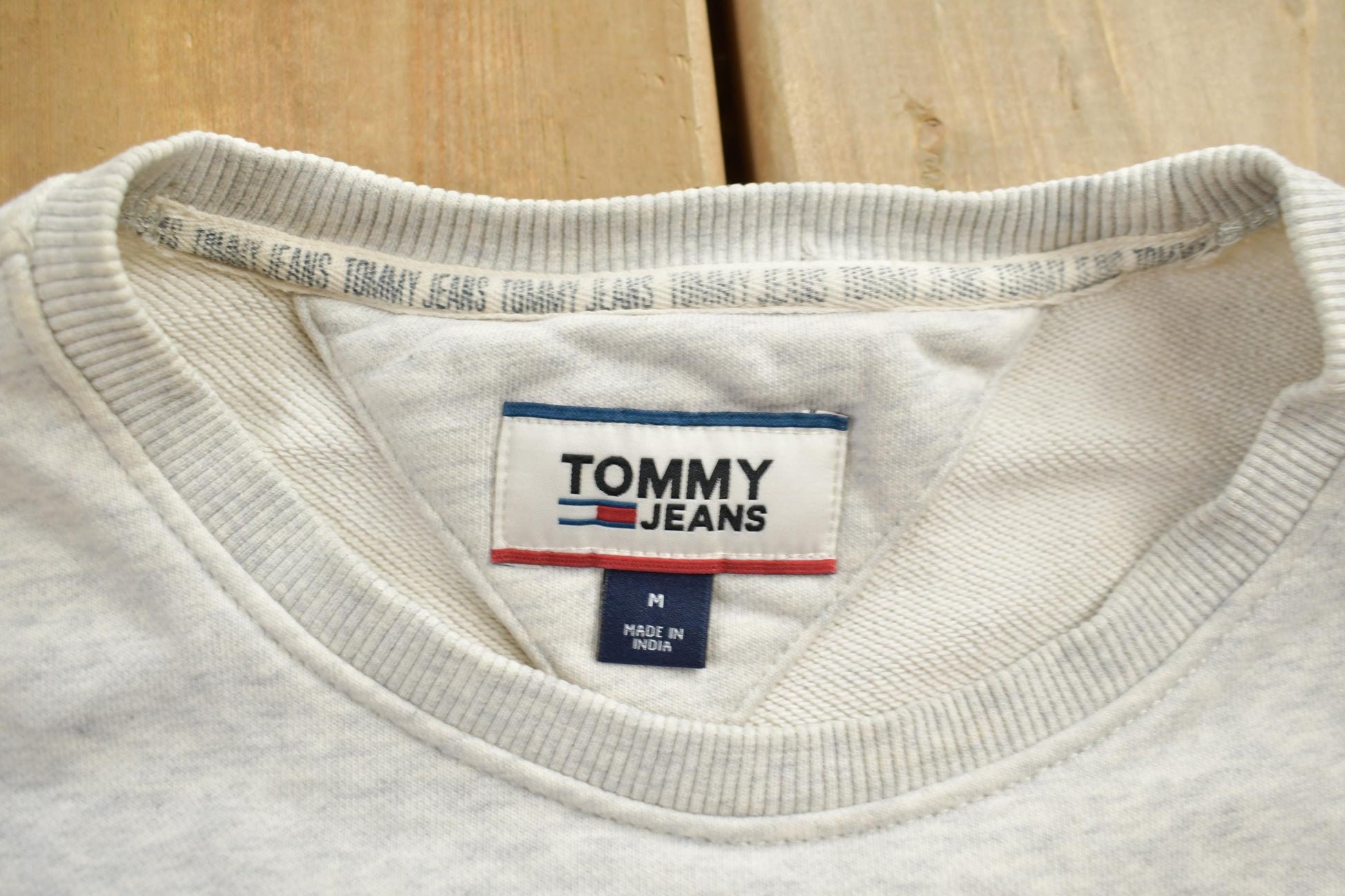 Vintage 1990s Tommy Jeans Crewneck Sweatshirt Women's M from propervintagecanada