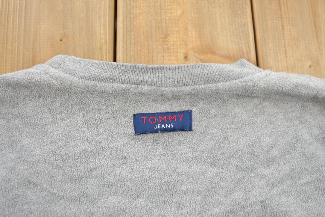 Vintage 1990s Tommy Jeans Fleece Sweater Men's XL from propervintagecanada