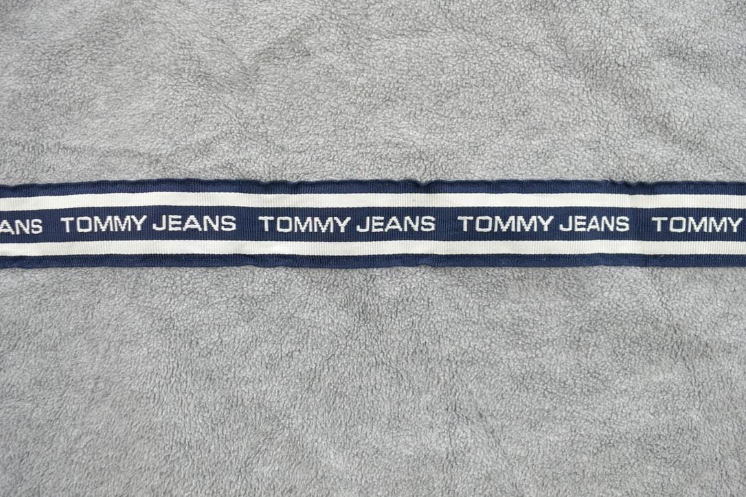 Vintage 1990s Tommy Jeans Fleece Sweater Men's XL from propervintagecanada